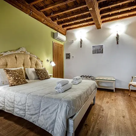 La Stella D'oro Bed and Breakfast 3*