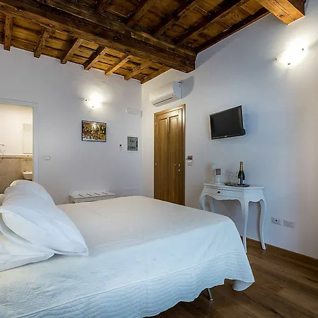 La Stella D'oro Bed and Breakfast 3*