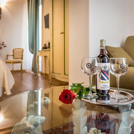 La Stella D'oro לינה וארוחת בוקר 4*